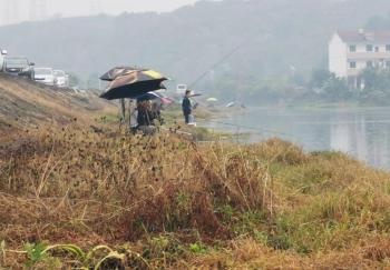 野钓实战技巧：想要快速提高钓鱼技巧，看完这些你也能成钓鱼达人  -图2