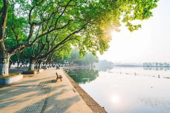 假期来杭州，别错过5大免费景点，它们才是杭州最楚楚动人的地方  -图11